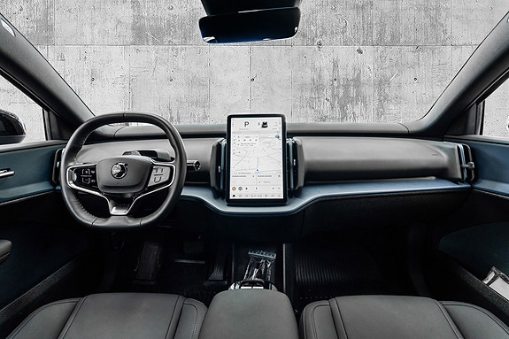 Volvo EX30 13 of 29