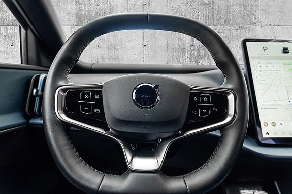 Volvo EX30 16 of 29