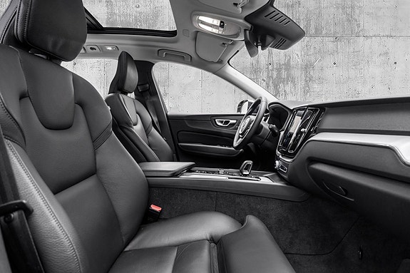 Volvo XC60 22 of 26