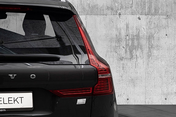 Volvo XC60 8 of 26