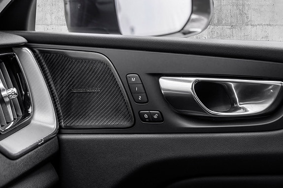 Volvo XC60 21 of 26