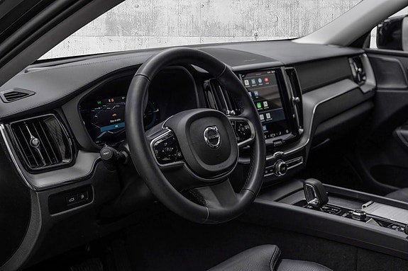 Volvo XC60 11 of 23