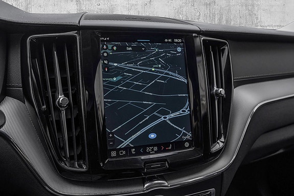 Volvo XC60 14 of 23