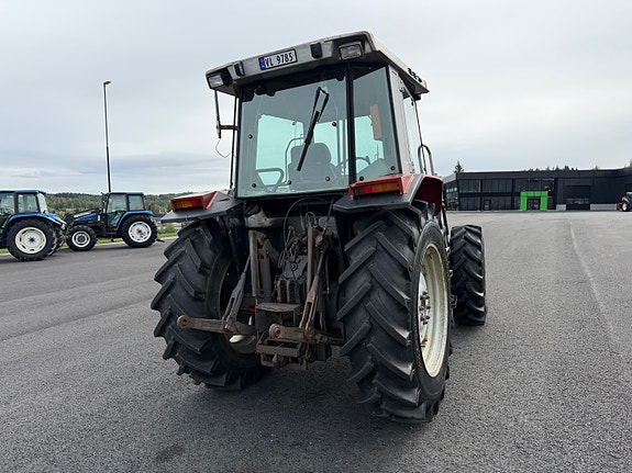 Massey Ferguson 3050 11 of 30