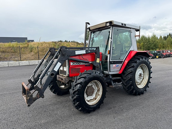 Massey Ferguson 3050 2 of 30