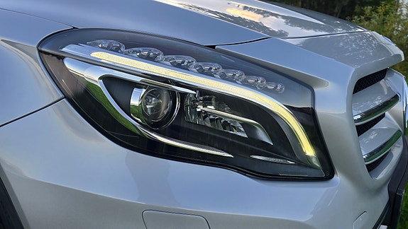 Mercedes-Benz GLA250 24 of 24
