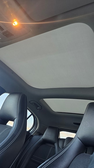 Mercedes-Benz GLA250 21 of 24