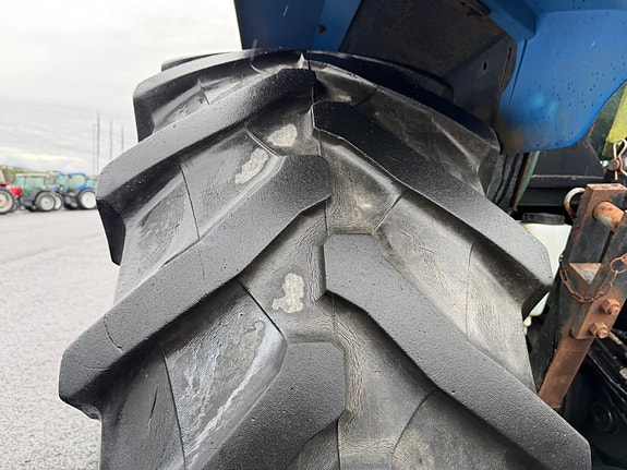 New Holland TL 100 A 28 of 30
