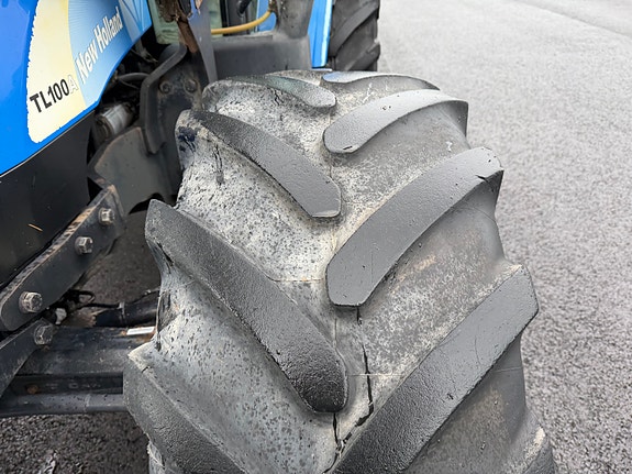 New Holland TL 100 A 26 of 30