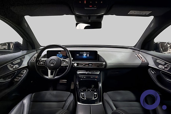 Mercedes-Benz EQC400 18 of 30