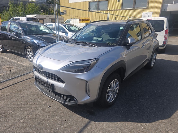 Toyota Yaris Cross 4 of 30