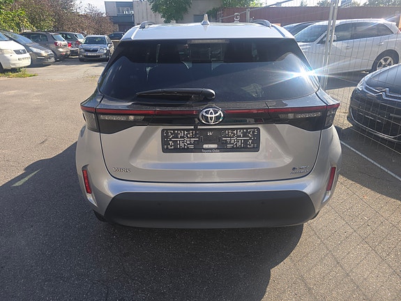 Toyota Yaris Cross 5 of 30