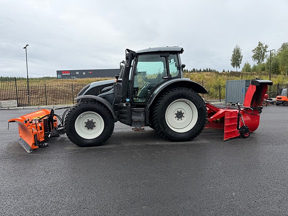 Valtra N 134 V 5 of 30