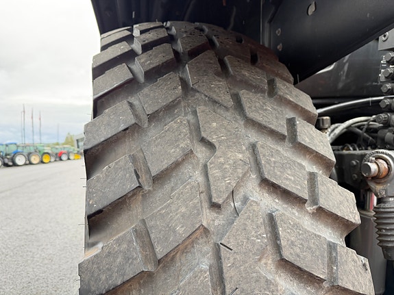 Valtra N 134 V 24 of 30