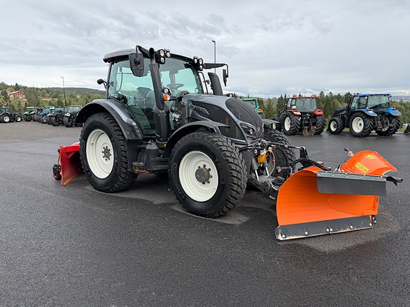 Valtra N 134 V 17 of 30