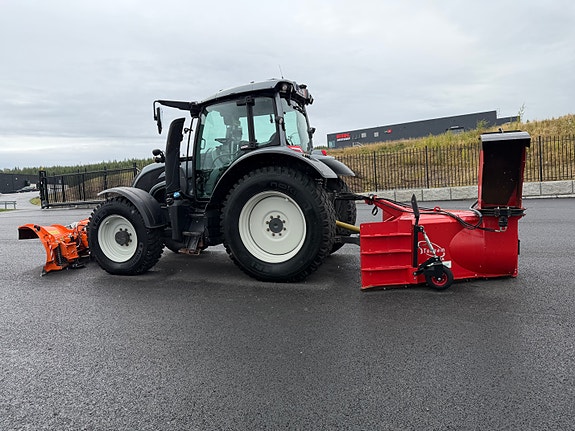 Valtra N 134 V 10 of 30