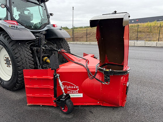 Valtra N 134 V 28 of 30