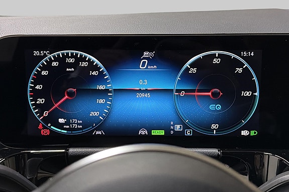Mercedes-Benz EQA300 22 of 30