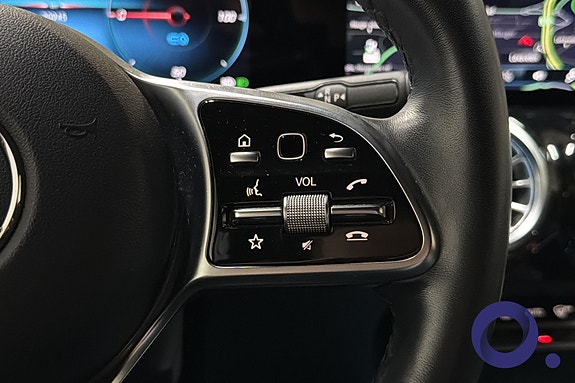 Mercedes-Benz EQA300 21 of 30