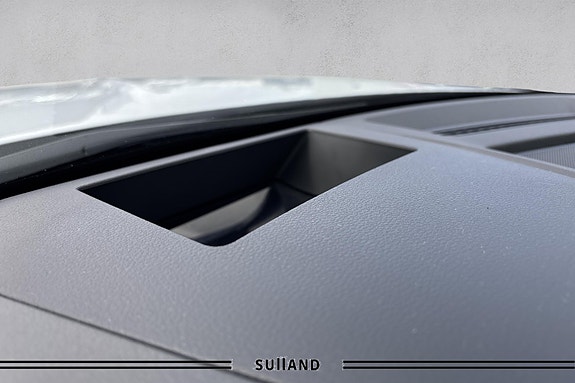 Audi Q8 e-tron 27 of 30