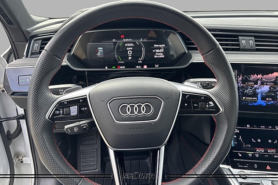 Audi Q8 e-tron 12 of 30