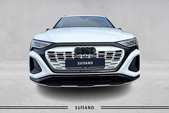 Audi Q8 e-tron 8 of 30