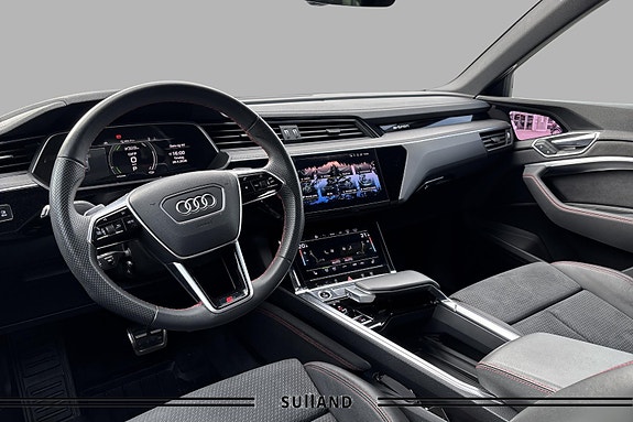 Audi Q8 e-tron 10 of 30