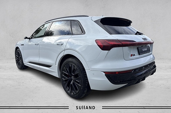 Audi Q8 e-tron 3 of 30
