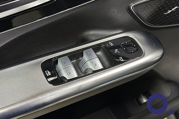 Mercedes-Benz EQE SUV 14 of 30