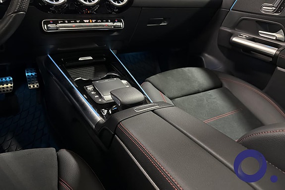 Mercedes-Benz EQA300 23 of 30