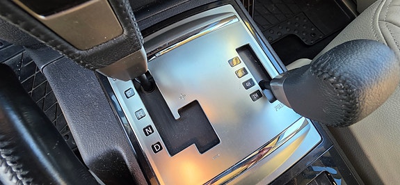 Mitsubishi Pajero 24 of 30
