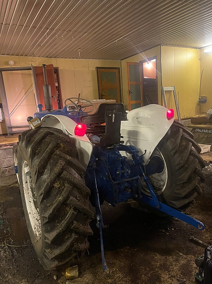 Ford 5000 4x4 4 of 18