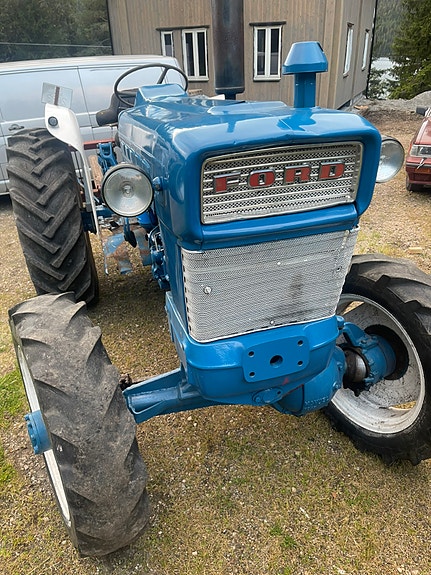 Ford 5000 4x4 9 of 18