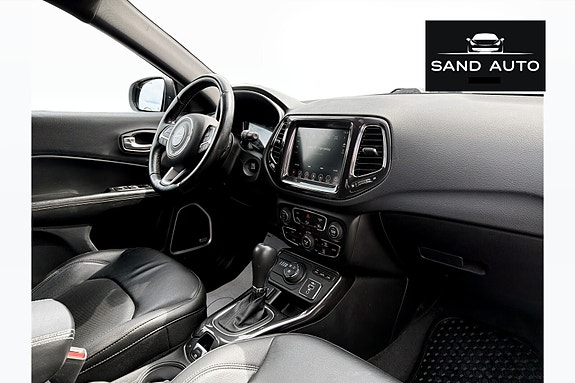 Jeep Compass 9 of 30