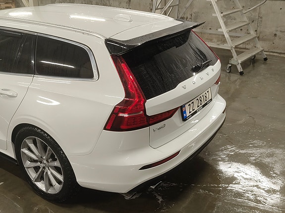 Volvo V60 3 of 27