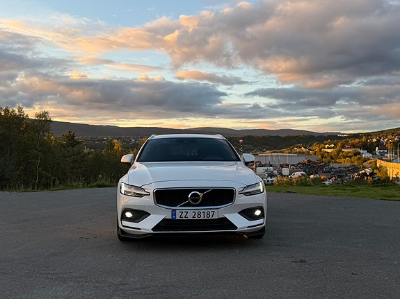 Volvo V60 10 of 27
