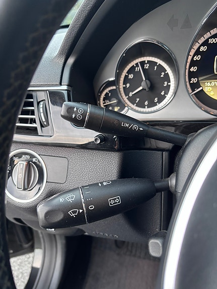 Mercedes-Benz E220 d 25 of 30