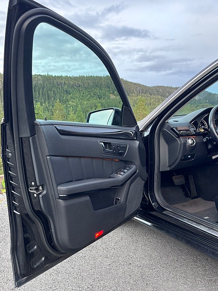 Mercedes-Benz E220 d 15 of 30