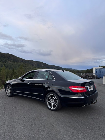 Mercedes-Benz E220 d 11 of 30