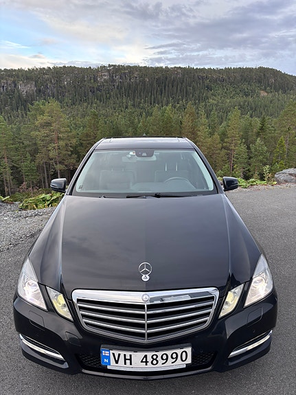 Mercedes-Benz E220 d 4 of 30