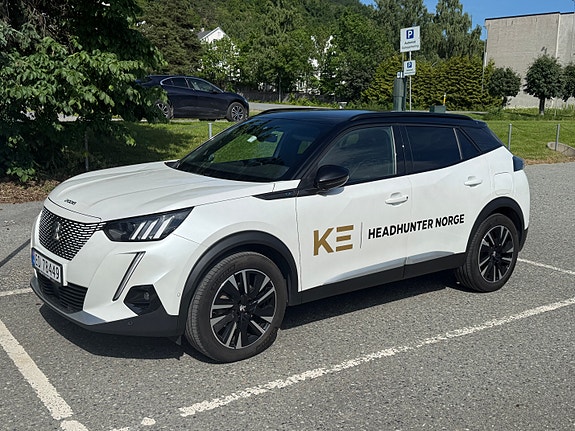 Peugeot e-2008 4 of 22