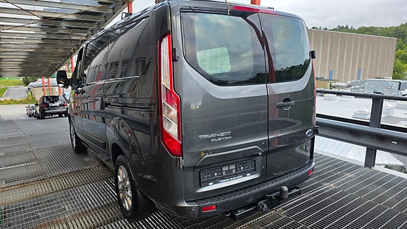 Ford Transit Custom 15 of 30