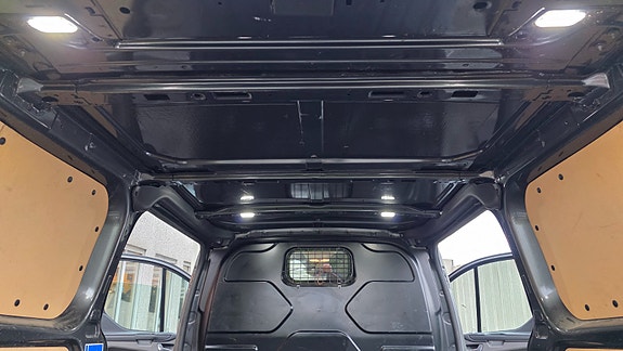 Ford Transit Custom 23 of 30
