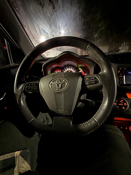 Toyota RAV4 13 of 14