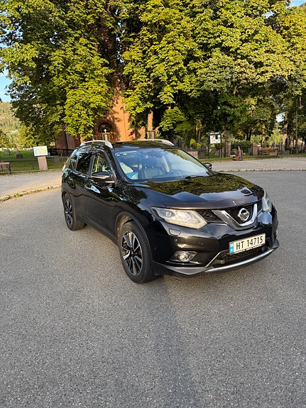 Nissan X-Trail 3 of 21