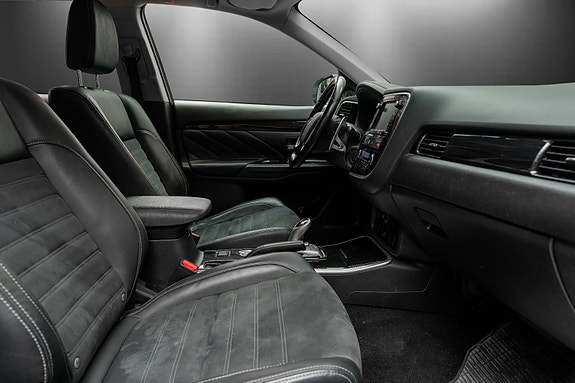 Mitsubishi Outlander 17 of 26