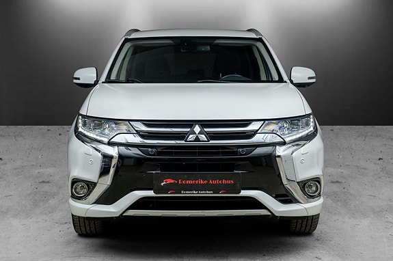 Mitsubishi Outlander 4 of 26