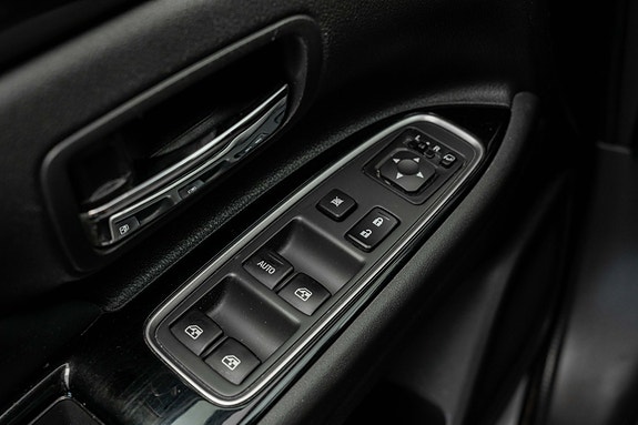 Mitsubishi Outlander 14 of 26