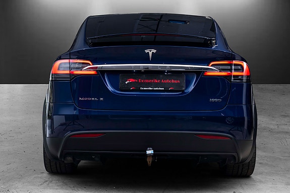 Tesla Model X 7 of 30