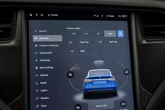 Tesla Model X 28 of 30